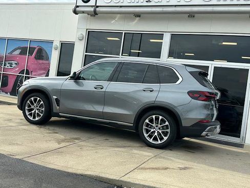 Certified 2024 BMW X5 xDrive40i w/ Premium Package image 7