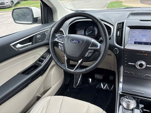 Used 2020 Ford Edge Titanium FWD image 26