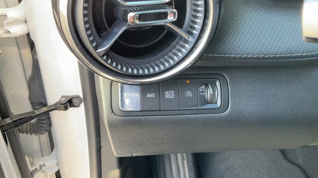 Used 2026 Chevrolet Equinox LT AWD/4WD image 32