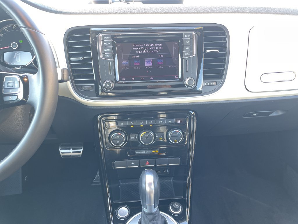 Used 2019 Volkswagen Beetle 2.0T Final Edition SEL FWD image 18