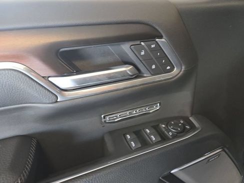 Used 2025 GMC Sierra 1500 Denali AWD/4WD image 13
