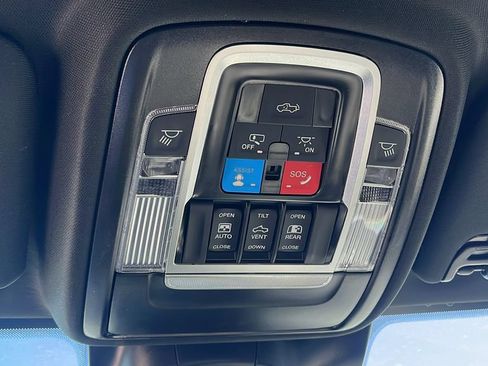 New 2026 RAM 2500 Limited AWD/4WD image 19
