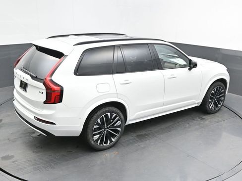 New 2026 Volvo XC90 B6 Ultra image 38