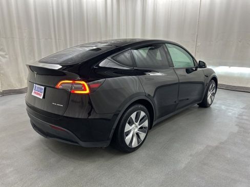 Used 2024 Tesla Model Y Long Range image 6