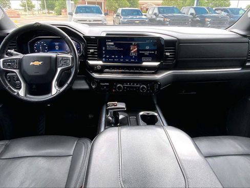 Used 2023 Chevrolet Silverado 1500 LTZ w/ Z71 Off-Road Package AWD/4WD image 16