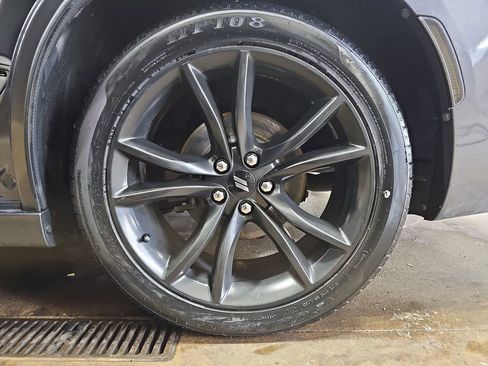 Used 2017 Dodge Charger R/T w/ Blacktop Package image 30