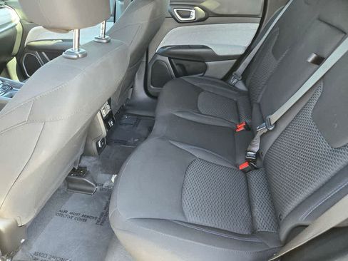 Used 2025 Jeep Compass Sport AWD/4WD image 13