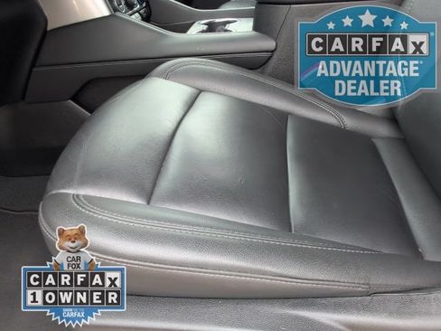 Used 2024 Chevrolet Suburban LT RWD image 14