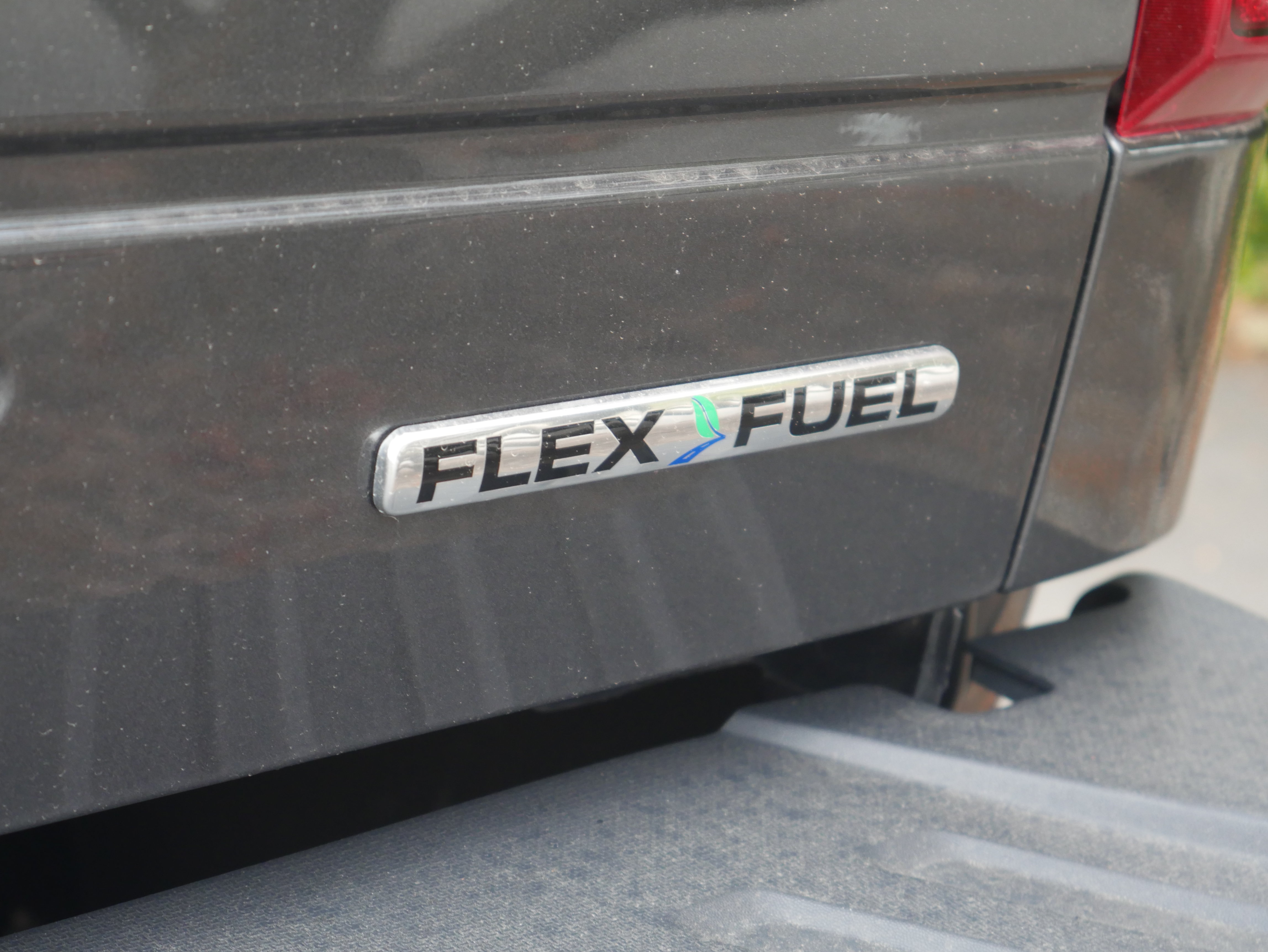 Used 2015 Ford F250 Lariat w/ Chrome Package AWD/4WD image 19