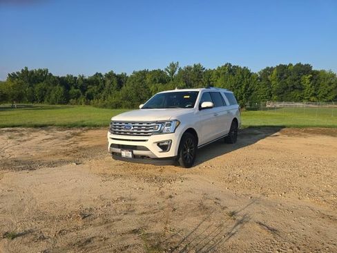 Used 2019 Ford Expedition Max Limited AWD/4WD image 2