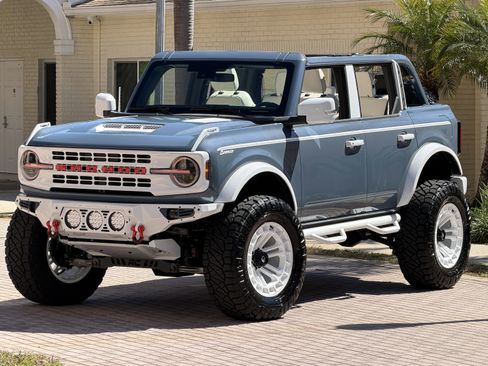 Used 2025 Ford Bronco Outer Banks image 14