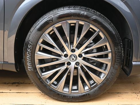 Used 2025 Lexus RX 350 w/ Convenience Package image 15