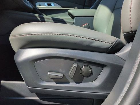 New 2026 Ford Explorer Active w/ Active Comfort Package image 23