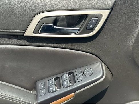 Used 2020 GMC Yukon XL Denali RWD image 33