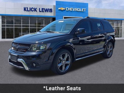 Used 2018 Dodge Journey Crossroad w/ Driver Convenience Group FWD image 3