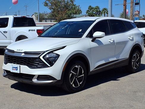 Certified 2023 Kia Sportage LX image 3