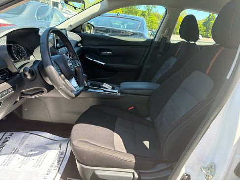 Used 2024 Nissan Sentra SR FWD image 18