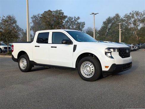 Certified 2025 Ford Maverick XL image 2