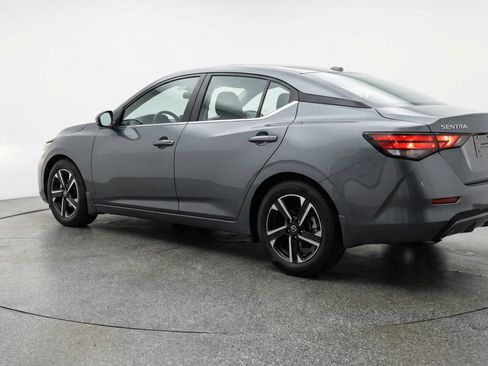 Used 2025 Nissan Sentra SV image 6