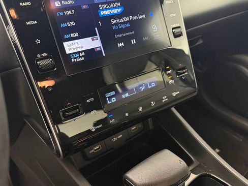 Used 2024 Hyundai Santa Cruz SEL image 17