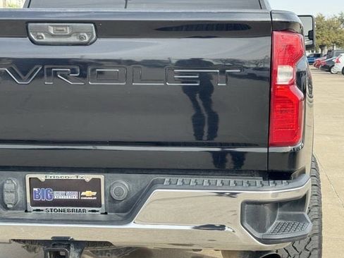 Used 2020 Chevrolet Silverado 2500 LT w/ Convenience Package image 7