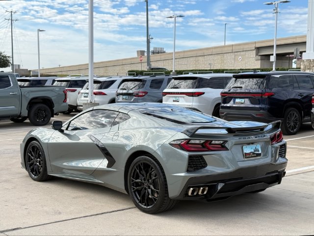 Used 2023 Chevrolet Corvette Stingray Preferred Cpe w/ Z51 Performance Package RWD image 9