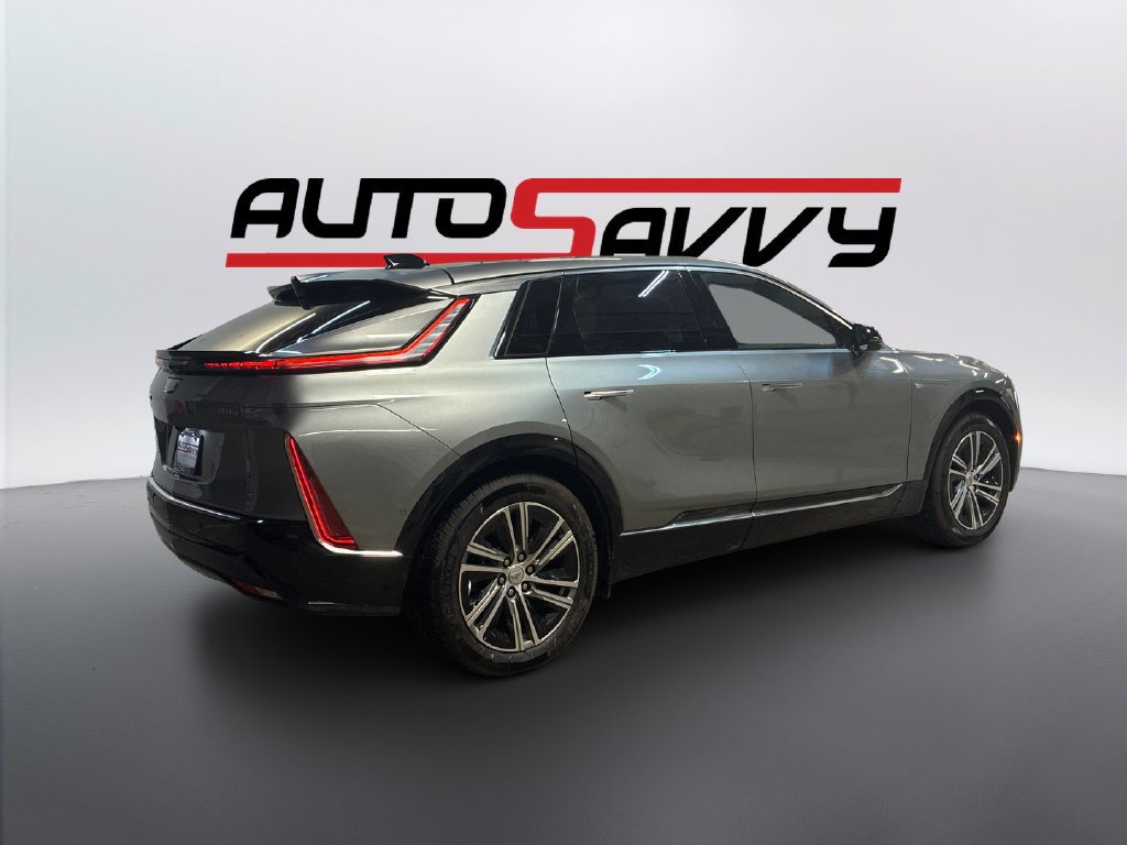 Used 2025 Cadillac Lyriq Luxury AWD/4WD image 5