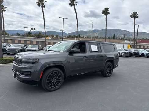 Used 2024 Jeep Grand Wagoneer L Series II w/ Quick Order Packagew 28T image 1