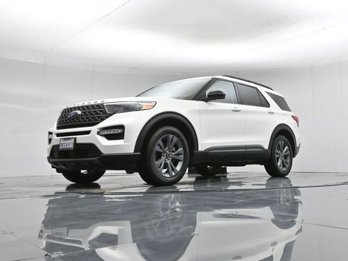 Certified 2023 Ford Explorer XLT w/ Equipment Group 202A image 52