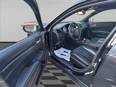 Used 2014 Chrysler 300 S AWD/4WD image 13