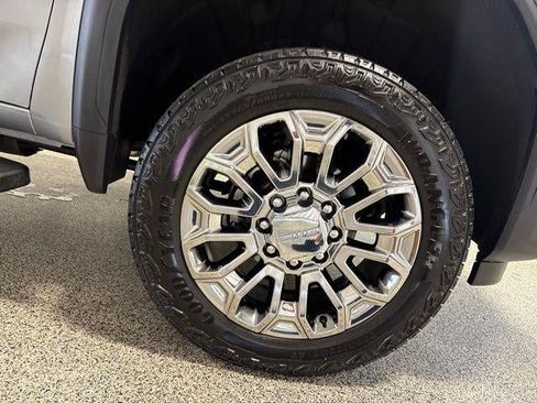 Used 2025 GMC Sierra 2500 Denali w/ Denali Reserve Package AWD/4WD image 33