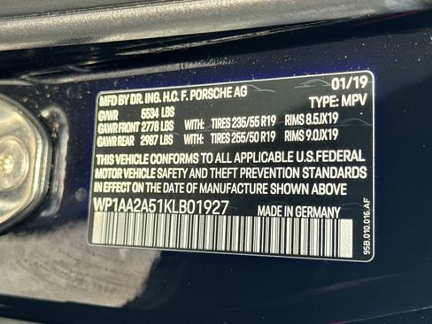 Used 2019 Porsche Macan image 48