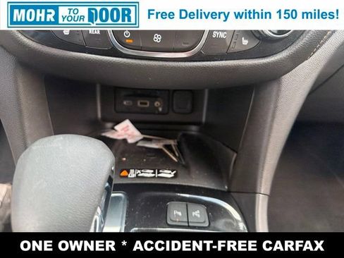 Used 2024 Chevrolet Equinox Premier FWD image 27