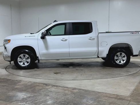Used 2023 Chevrolet Silverado 1500 LT w/ Work Truck Package AWD/4WD image 5