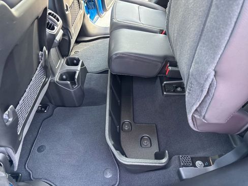 New 2026 Jeep Gladiator Sport AWD/4WD image 34