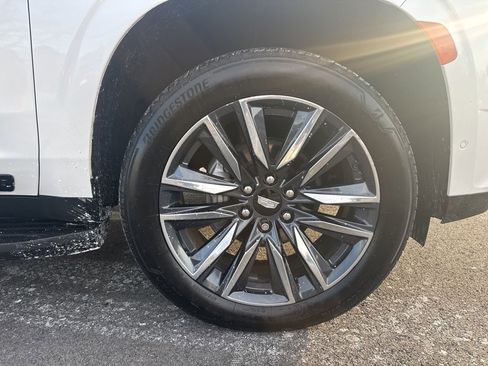 Certified 2022 Cadillac Escalade ESV Sport w/ Touring Package image 14