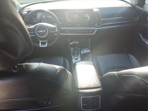 Used 2023 Kia Sportage EX image 6