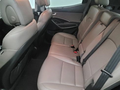 Used 2018 Hyundai Santa Fe Sport image 18