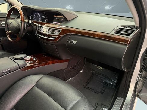 Used 2011 Mercedes-Benz S 550 image 22