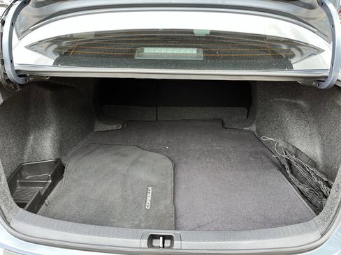 Used 2025 Toyota Corolla SE FWD image 27