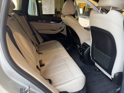 Used 2019 BMW X3 sDrive30i w/ Premium Package RWD image 11