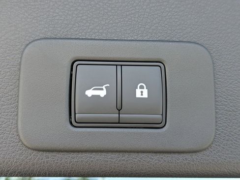 New 2025 Nissan Murano SV image 13