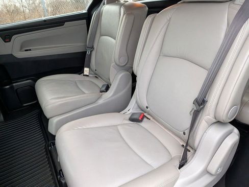 Used 2018 Honda Odyssey EX-L image 20