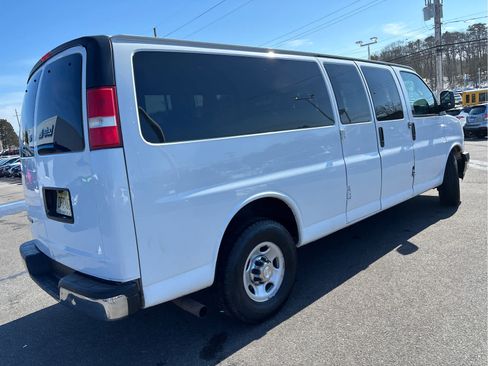 Used 2019 Chevrolet Express 3500 LT w/ LT Preferred Equipment Group image 33