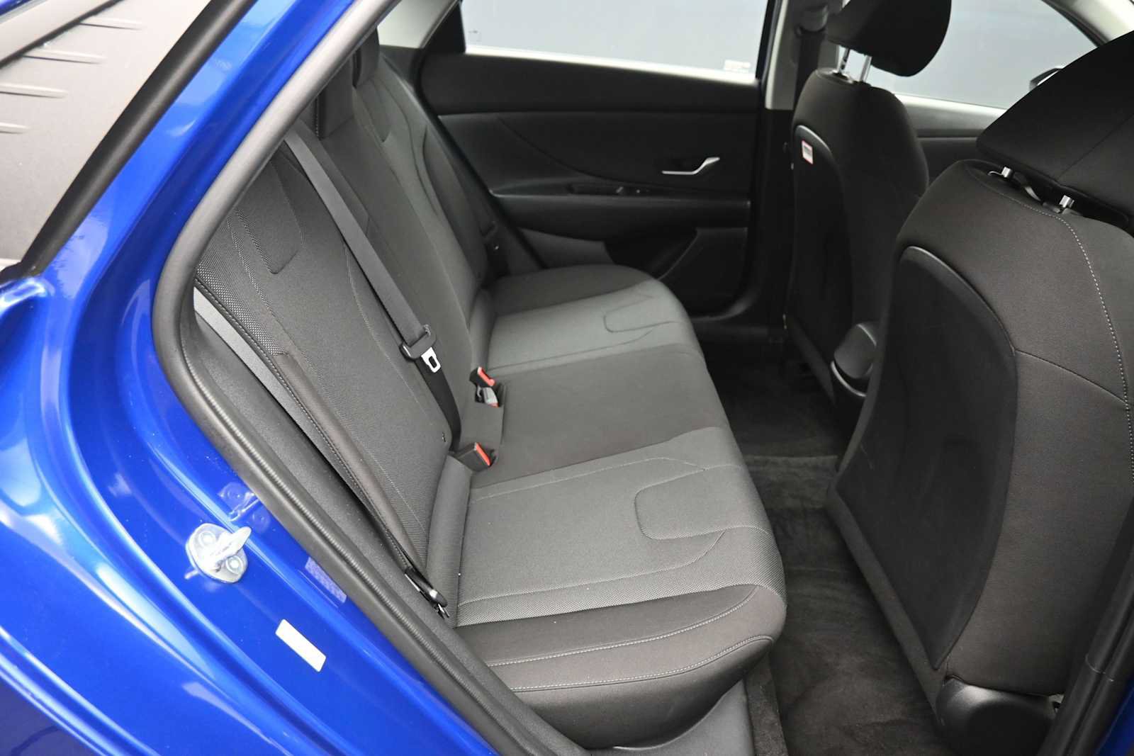 Certified 2023 Hyundai Elantra SE FWD image 22