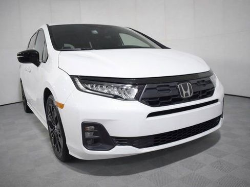 Used 2025 Honda Odyssey Sport-L image 3