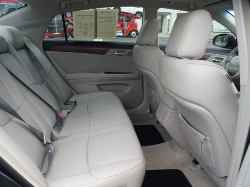 Used 2012 Toyota Avalon FWD image 15