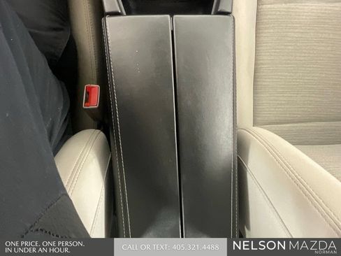 Used 2022 Nissan Rogue SV FWD image 37