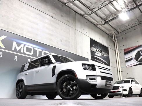 Used 2022 Land Rover Defender 110 SE AWD/4WD image 70