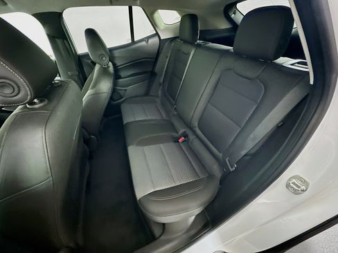 Used 2024 Chevrolet Trax LT w/ Driver Confidence Package FWD image 26